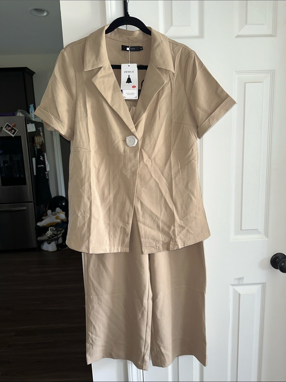 Zenica Neutral Beige Short-Sleeve Button Jacket with Wide-Leg Capris